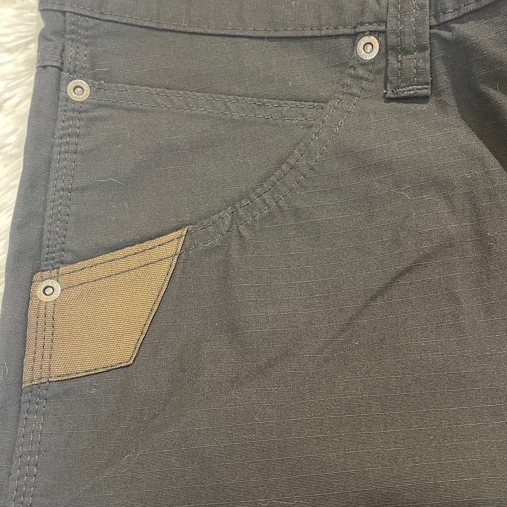 WRANGLER WORKWEAR Men's BLACK Flat Front Shorts SIZE 40 NWT - Picture 6 of 7
